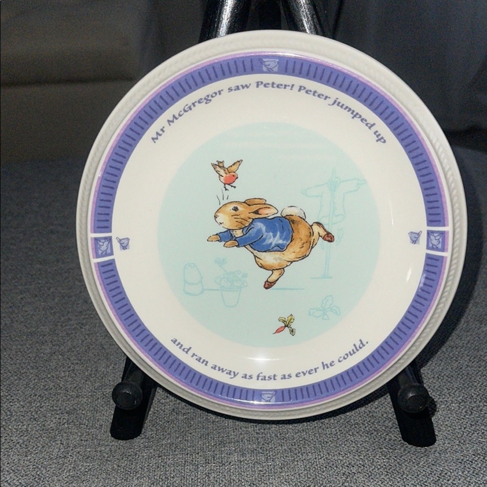 2001 Frederick Warne & Co. Peter Rabbit Small Plate